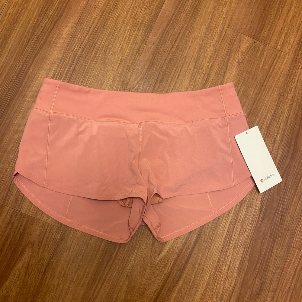 Lululemon Speed Up shorts 2.5 inch